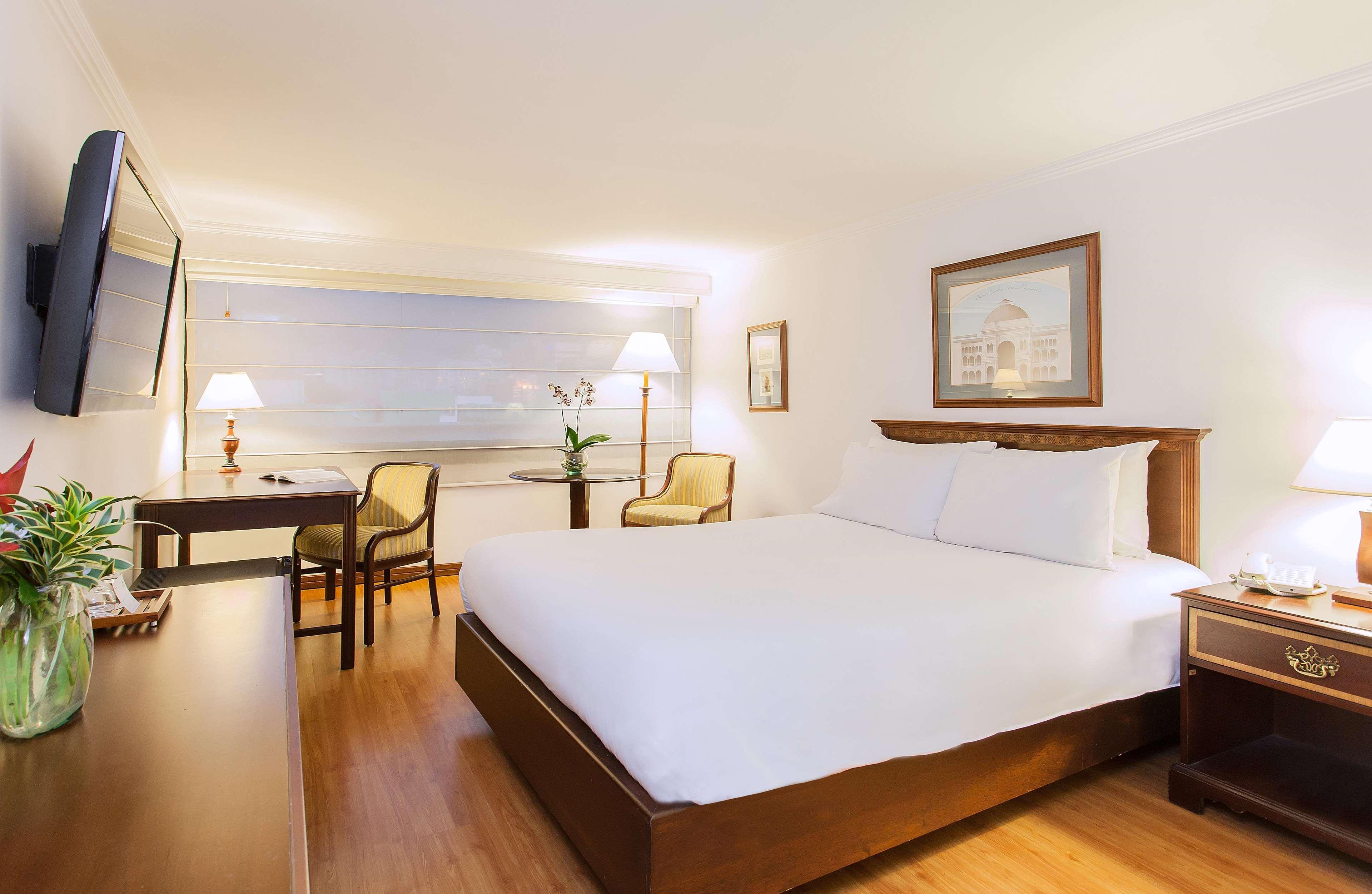 酒店 Radisson Metrotel 4*