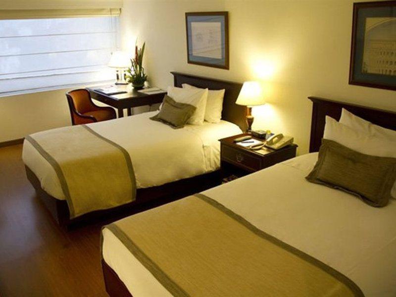 酒店 Radisson Metrotel 4*